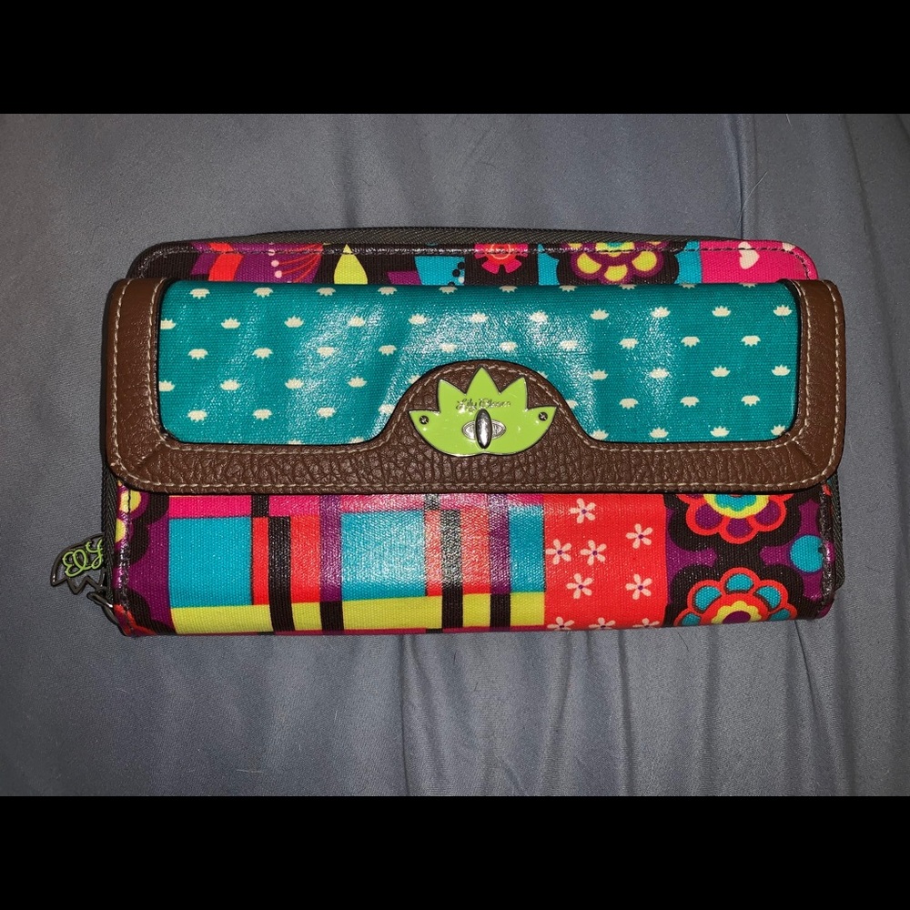 Lily bloom wallet